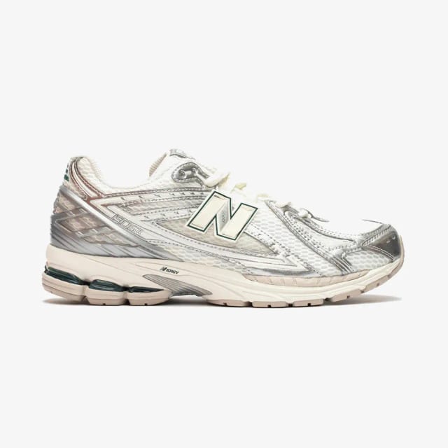 New Balance 1906R Silver Metallic Sea Salt