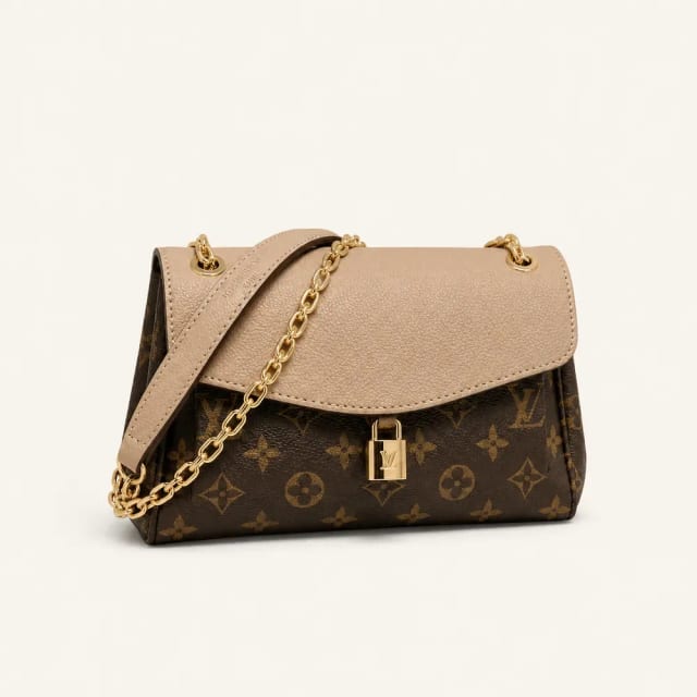 Louis Vuitton - Locky BB